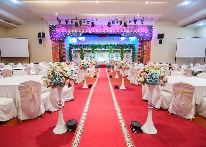 100 Sunset Kuta Hotel & Ballroom