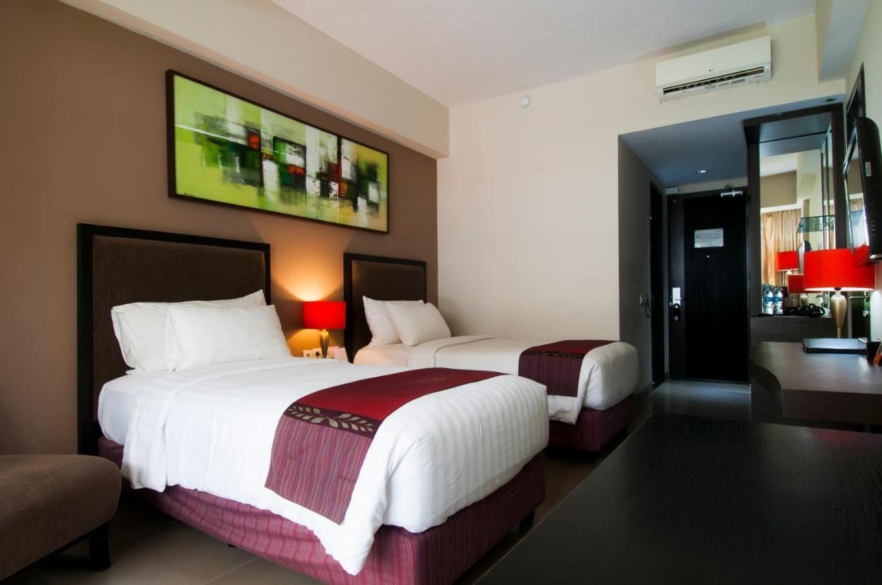 100 Sunset Kuta & Ballroom Kuta Lombok
