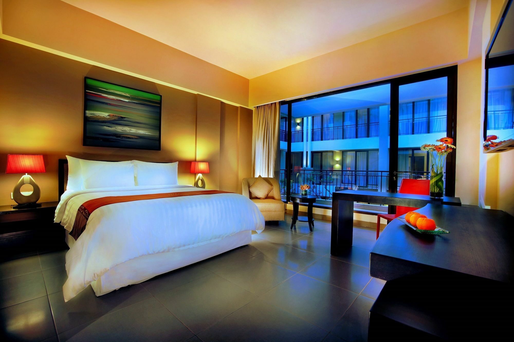 होटल 100 Sunset Kuta & Ballroom